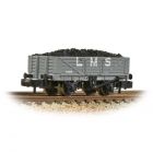 LMS 5 Plank Wagon, with Wooden Floor 24361, LMS Grey Livery, Includes Wagon Load