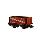 Private Owner 7 Plank Wagon, End Door No. 24, 'Huntley & Palmers Ltd', Bauxite Livery