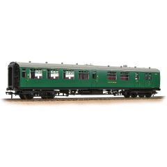 Bachmann Branchline OO Scale, 34-725 SR Bulleid 63' Brake Third Semi-Open 10" Vents 3993, Set 790, SR Malachite Green Livery small image