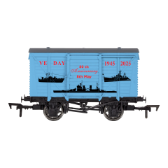 Dapol OO Scale, 4F-011-150 Gunpowder Van VE Day 80th Anniversary Navy small image