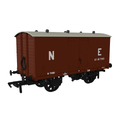 Rapido Trains UK OO Scale, 930006 LNER (Ex GNR) 8T GNR Van 416790, LNER Bauxite Livery small image