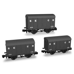 Rapido Trains UK N Scale, 942004 SECR 10T Ventilated Van, Diag. 1426, SECR Grey Livery small image