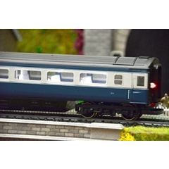 Train Tech OO Scale, CL2 Automatic Coach Lighting - Warm White/Standard small image