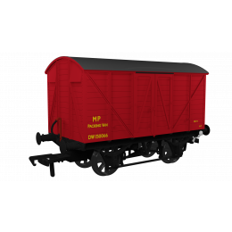 Rapido Trains UK OO Scale, 944025 BR (Ex GWR) GWR Van Diag V14 DW150066, BR Red Livery MP Packing Van small image