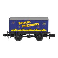 Dapol N Scale, 2F-013-091 Private Owner Gunpowder Van 'Brock's Fireworks', Blue Livery small image