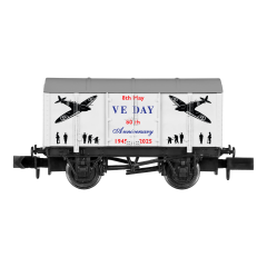 Dapol N Scale, 2F-013-095 Gunpowder Van VE Day 80th Anniversary Airforce small image