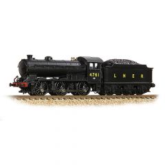 Graham Farish N Scale, 372-400A LNER J39 Class with Stepped Tender 0-6-0, 4761, LNER Black (LNER Revised) Livery, DCC Ready small image