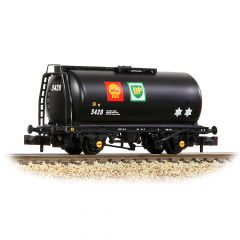 Graham Farish N Scale, 373-778C Private Owner (Ex BR) TTA 45T Tank Wagon 3428, 'Shell BP', Black Livery small image