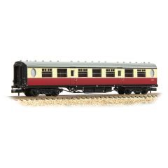 Graham Farish N Scale, 376-251B BR (Ex LNER) Thompson Third Corridor E1513E, BR Crimson & Cream Livery small image