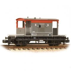 Graham Farish N Scale, 377-535A BR 20T Standard Brake Van B954561, BR Railfreight Red & Grey Livery small image