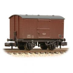 Graham Farish N Scale, 377-986A BR (Ex LNER) 12T Fruit Van, Planked Ends E222069, BR Bauxite (Late) with Pre-TOPS Panel Livery, Weathered small image