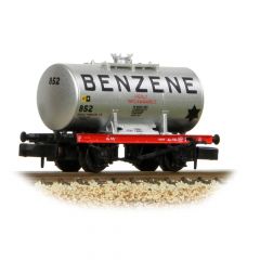 Graham Farish N Scale, 378-000 Private Owner 14T Class A Anchor Mounted Tank Wagon 852, 'Benzene', Silver Livery small image