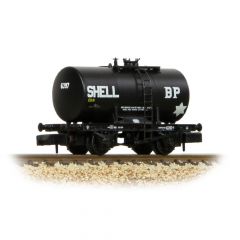 Graham Farish N Scale, 378-004A Private Owner 20T Class B Anchor Mounted Tank Wagon 6397, 'Shell/BP', Black Livery small image