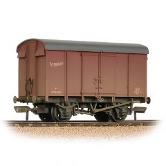 Bachmann Branchline OO Scale, 38-077 BR (Ex SR) 12T Ventilated Van, Plywood B752376, BR Bauxite (Late) Livery, Weathered small image