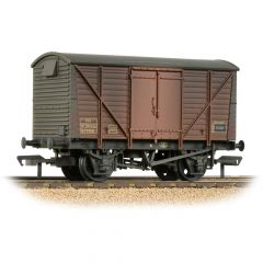 Bachmann Branchline OO Scale, 38-232 BR 12T Ventilated Van, Plywood Doors B774151, BR Bauxite (TOPS) Livery, Weathered small image