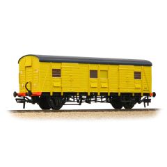 Bachmann Branchline OO Scale, 39-533 BR (Ex SR) PMV Parcels & Miscellaneous ADB975960, BR Departmental Yellow Livery small image