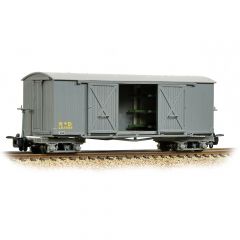 Bachmann Narrow Gauge OO-9 Scale, 393-025A WD Bogie Covered Goods Van LR7999, WD Grey Livery Ambulance Van small image