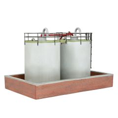 Bachmann Scenecraft OO Scale, 44-016 Fuel Storage Tanks small image