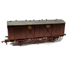 Dapol OO Scale, 4F-014-036 GWR Fruit D Van 2842, GWR Brown Livery, Weathered small image