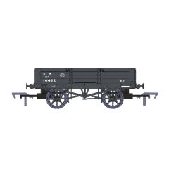 Rapido Trains UK OO Scale, 925007 GWR 4 Plank Wagon, Diag. 021 14432, GWR Grey (small GW) Livery (Small GW Livery) small image