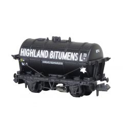Peco N Scale, NR-P176C Private Owner 14T Tank Wagon No. 4, 'Highlands Bitumens Ltd', Black Livery small image