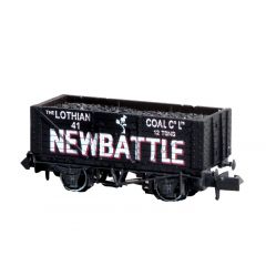 Peco N Scale, NR-P422 Private Owner 7 Plank Wagon, 10' Wheelbase 41, 'Newbattle, The Lothian Coal Com Ltd', Black Livery small image