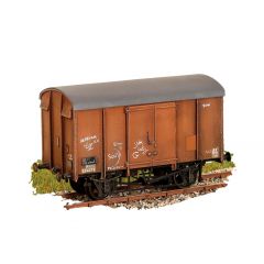 Parkside Models by Peco OO Scale, PC593 SR/BR 12T Ventilated Van with Plywood Sides small image
