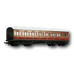 Parkside Models by Peco OO Scale, PC710 LMS (Ex MR) Suburban All 3rd 8 Compartment Coach small image