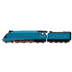 Hornby OO Scale, R3843 LNER W1 Class (Rebuilt) with Valance 4-6-4, 10000, LNER Blue Livery, DCC Ready small image