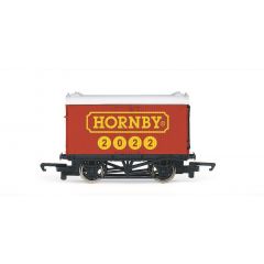 Hornby OO Scale, R60075 Private Owner (Ex LNER) 8T F10 Refrigerator Van 'Hornby 2022', Red Livery small image