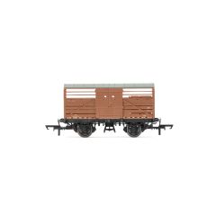 Hornby OO Scale, R6840A BR (Ex SR) Cattle Wagon, Diag. 1530 S52347, BR Bauxite Livery small image